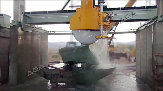 Marble sawing machine