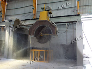 Granite sawing machine multiblades